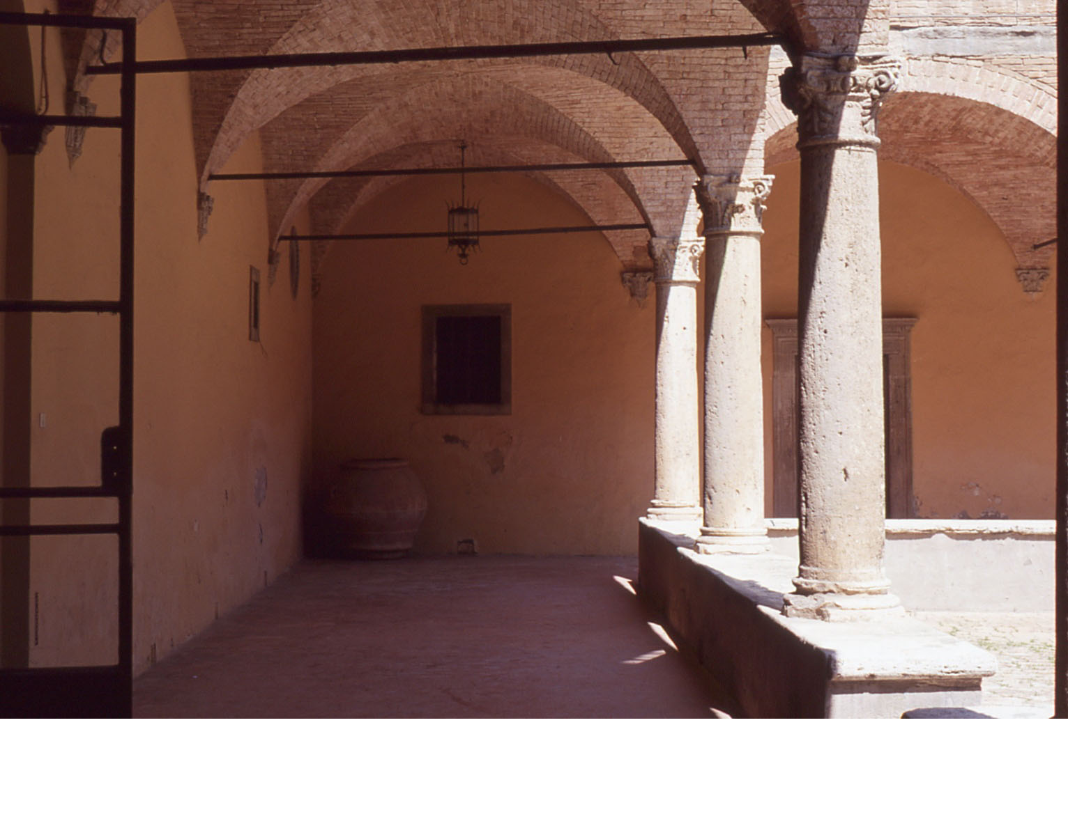 11 Perugia - cloître San Pietro