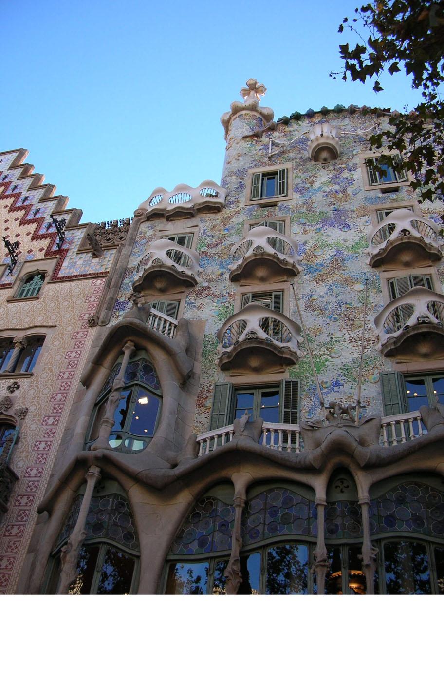 13 Casa Batllo - passeig de Gràcia, 43 - architecte Antoni Gaudi - 1904