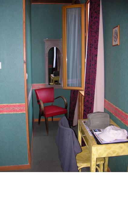 13 Chambre d'hôtel à Buis les Baronnies (Drôme) 2012