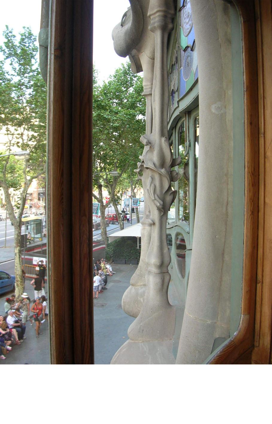 18 Casa Batllo - passeig de Gràcia, 43 - architecte Antoni Gaudi - 1904