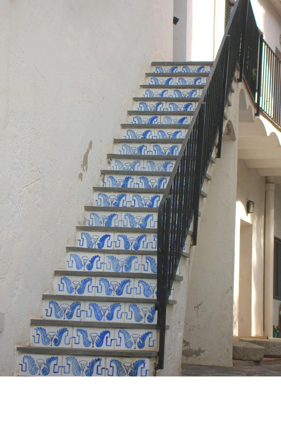 29 escalier bleu