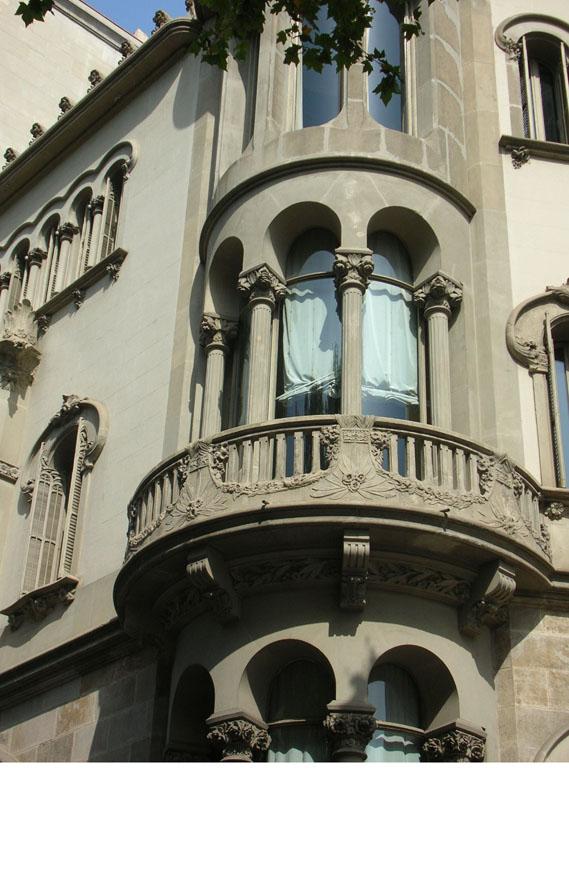 36 Casa Pérez Samanillo - carrer Balmes, 169 - architecte Joan Josep Hervas i Arizmendi, 1909 / Raimon Duran i Reynals, 1948