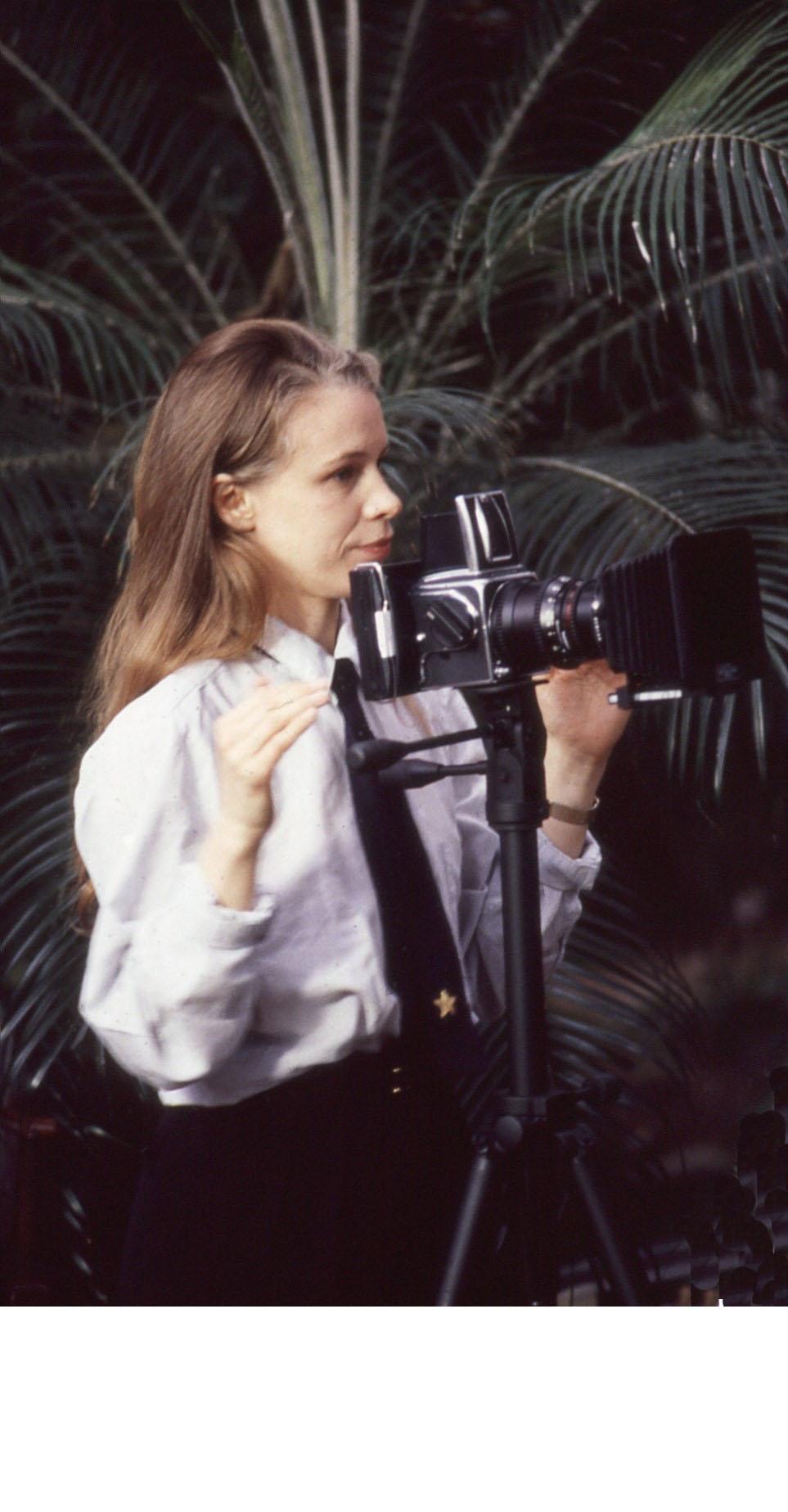 12 Dominique Issermann, photographe - 1985