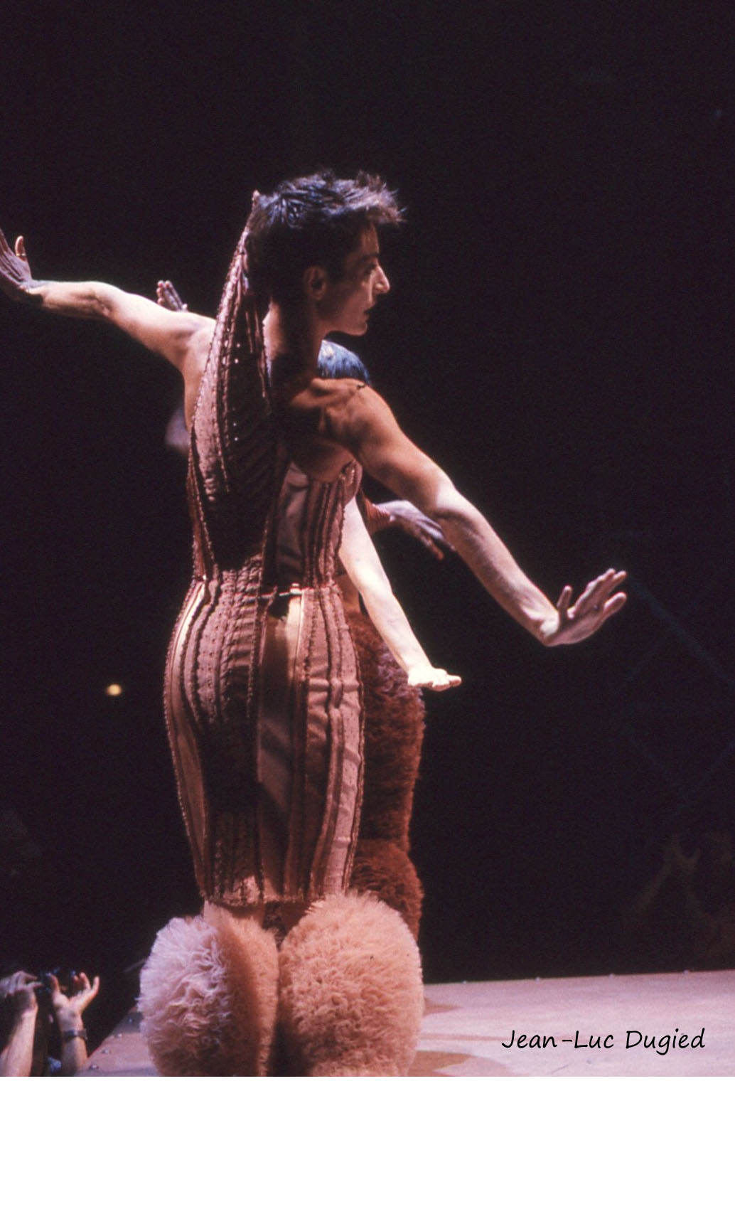 16 Chopinot Régine - le défilé de Jean-Paul Gaultier - 1985