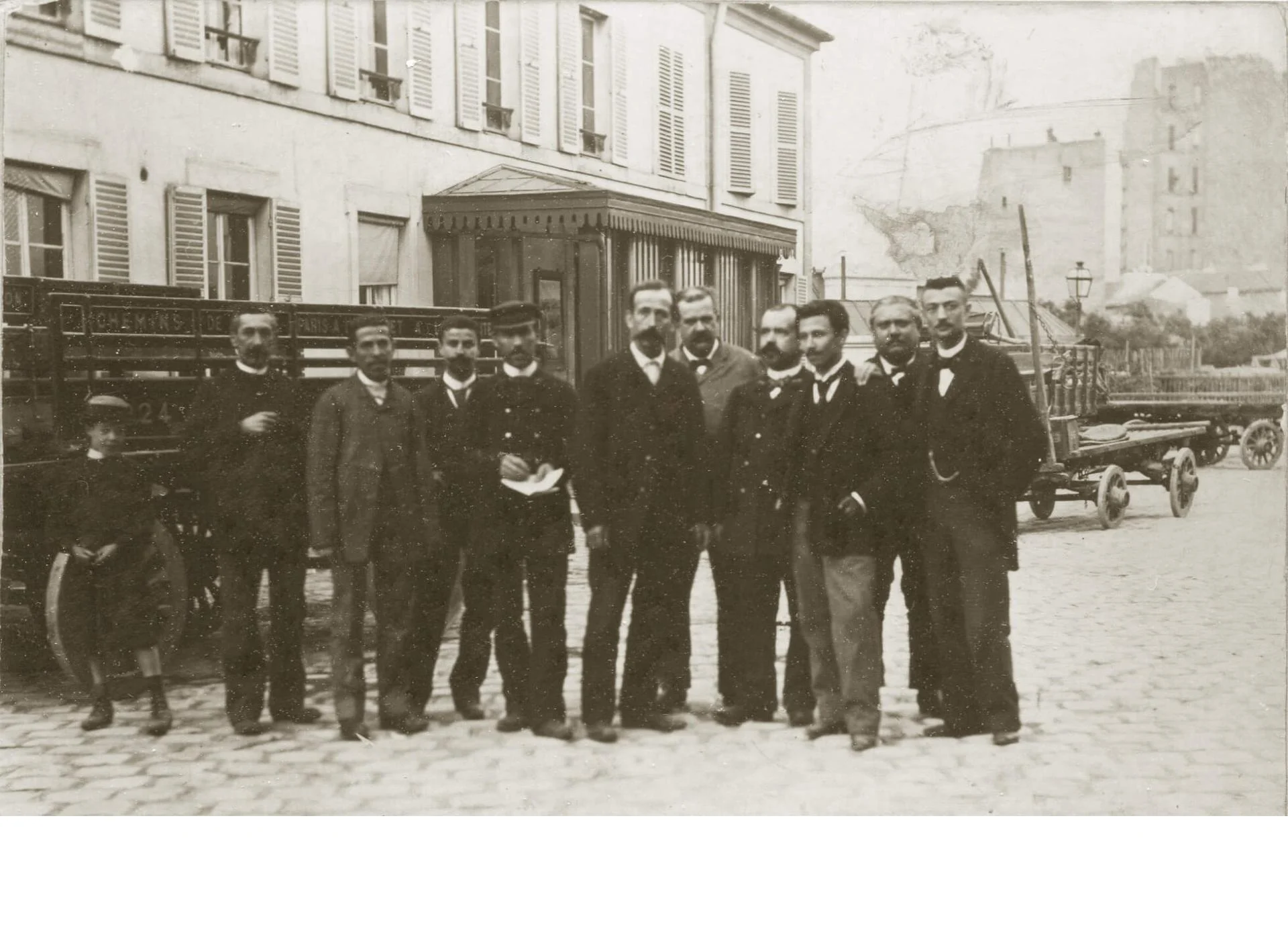 16. Les collègues du P.L.M.