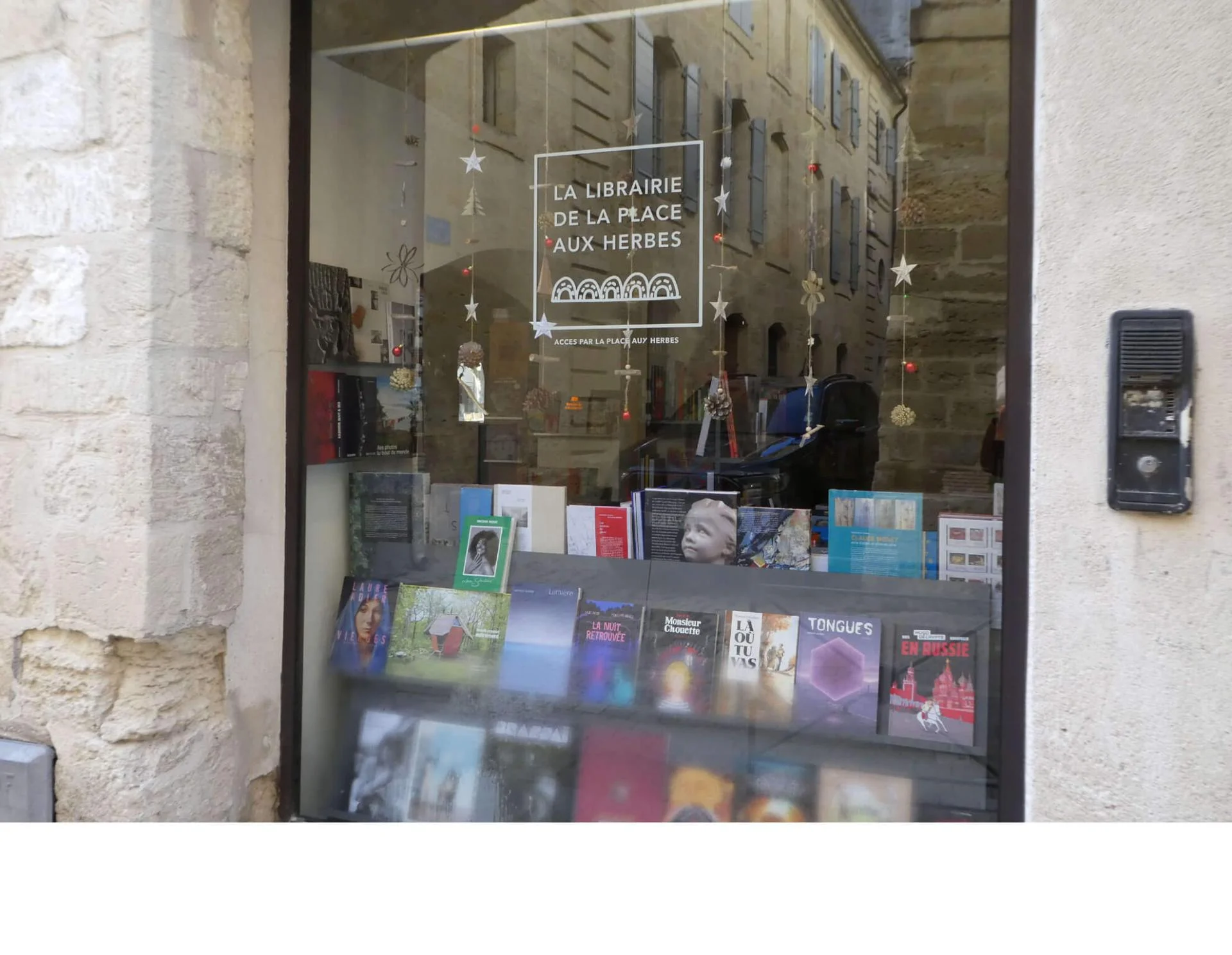 17 Uzès Rue Pélisserie