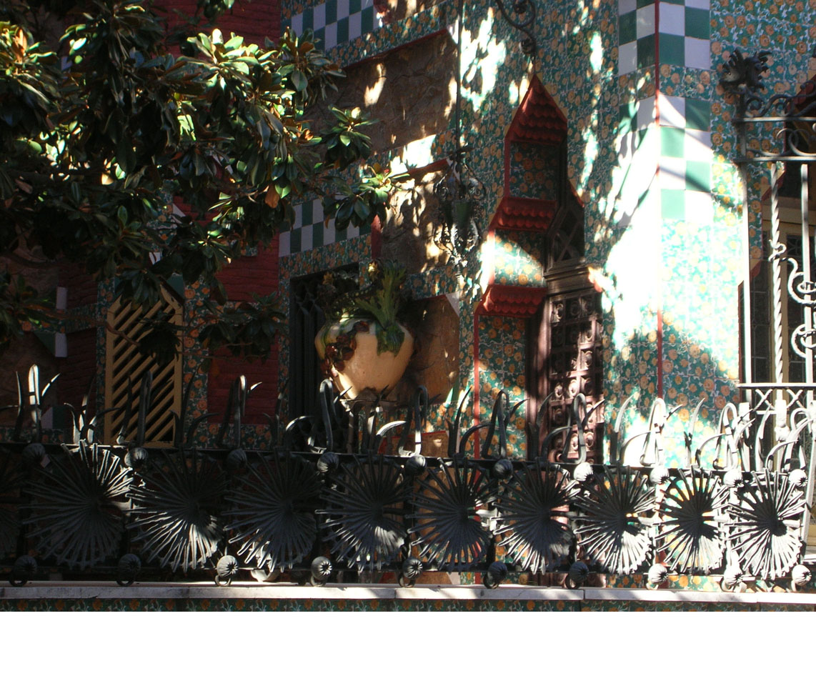 3 Casa Vicens - carrer de les Carolines, 20-26 - architecte Antonio Gaudi - 1883